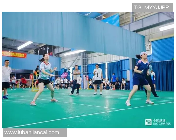 深圳羽毛球队的意识提升与团队精神探讨聚焦羽毛球运动的未来发展